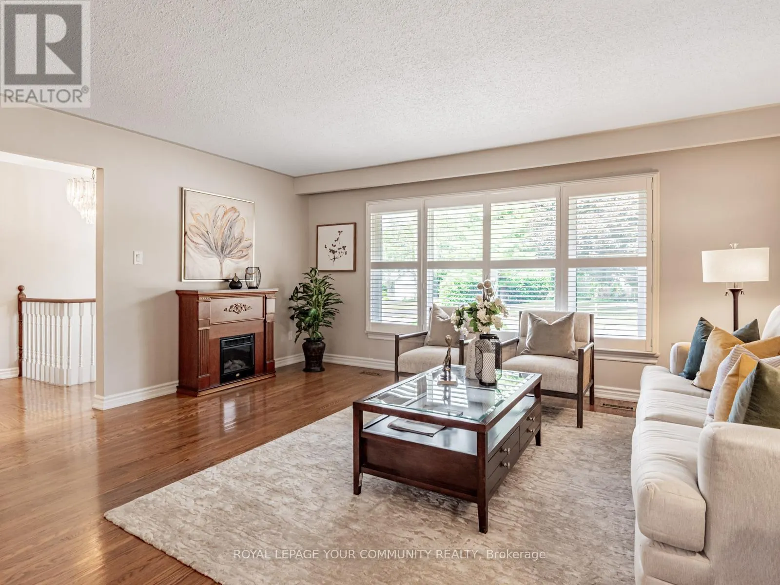 1 THORNY BRAE DRIVE