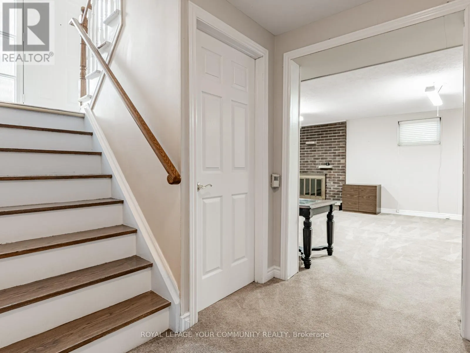 1 THORNY BRAE DRIVE