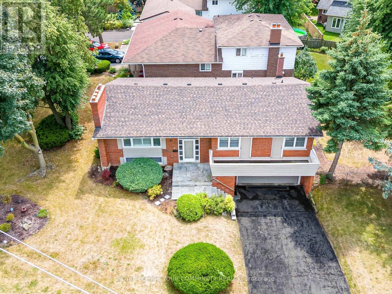 1 THORNY BRAE DRIVE