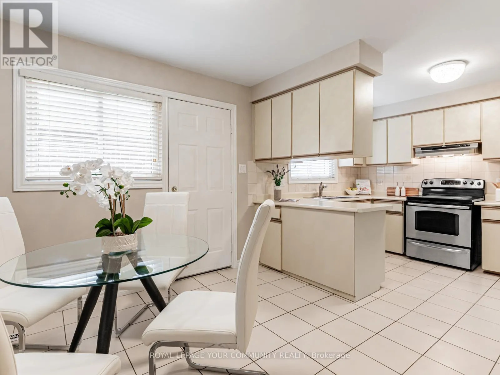 1 THORNY BRAE DRIVE