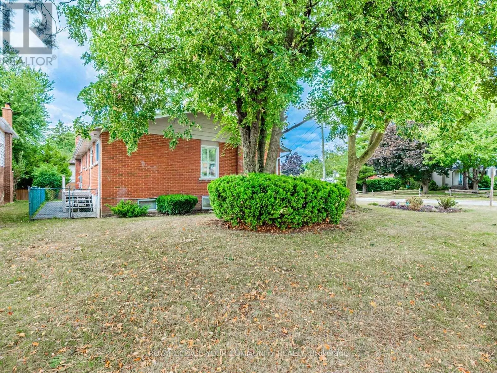 1 THORNY BRAE DRIVE