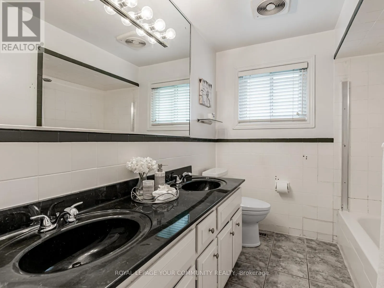 1 THORNY BRAE DRIVE