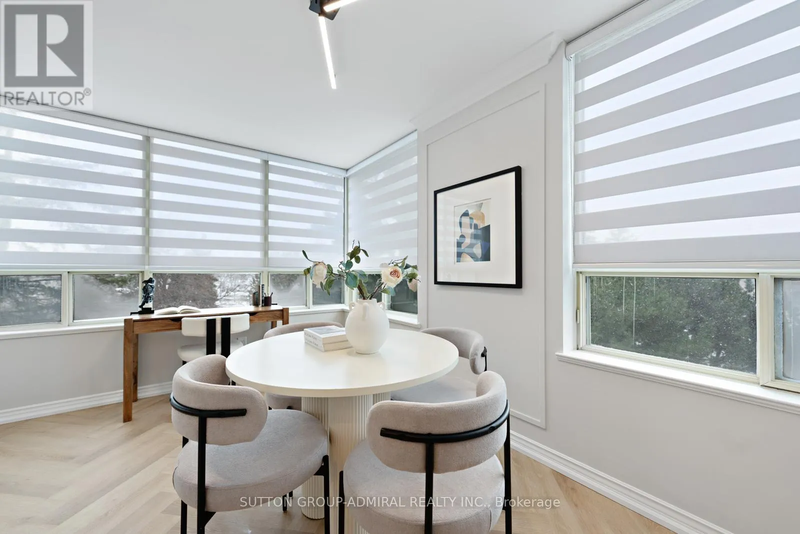 304 - 7 TOWNSGATE DRIVE