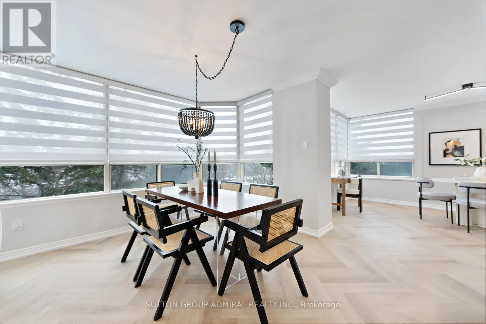304 - 7 TOWNSGATE DRIVE