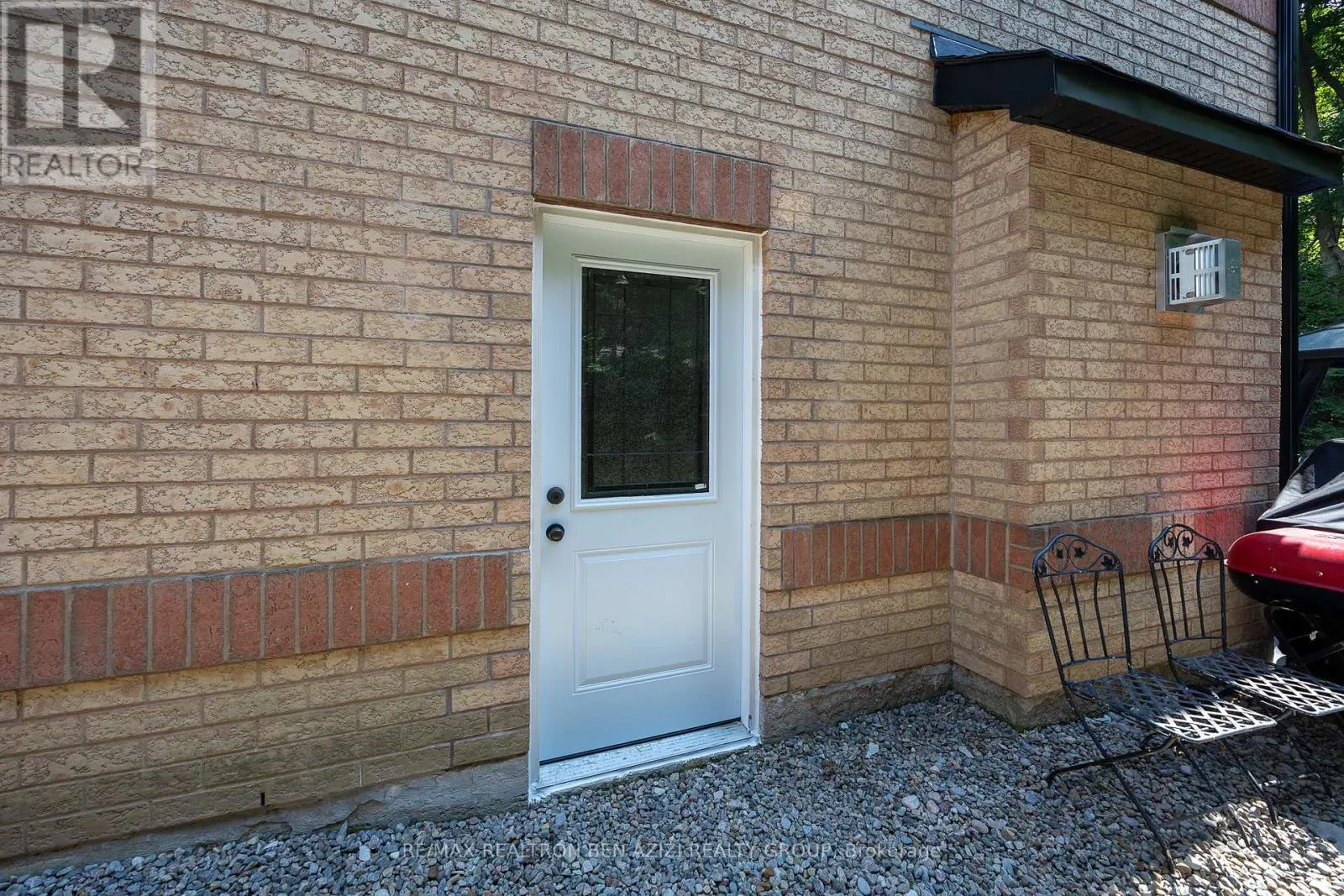 78 CHARING CRESCENT