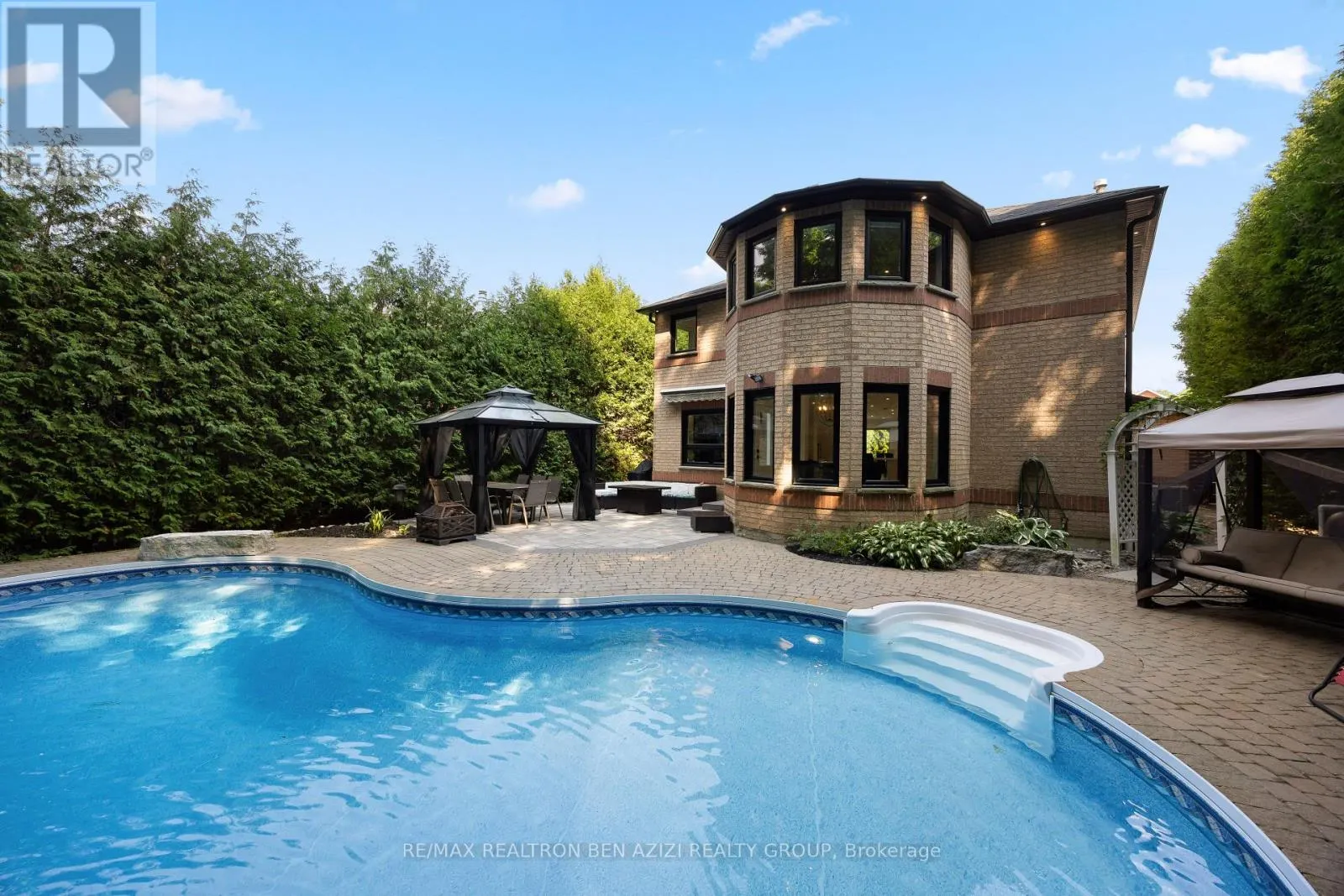 78 CHARING CRESCENT