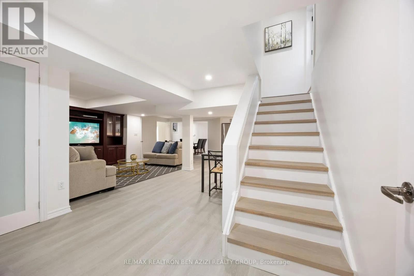 78 CHARING CRESCENT