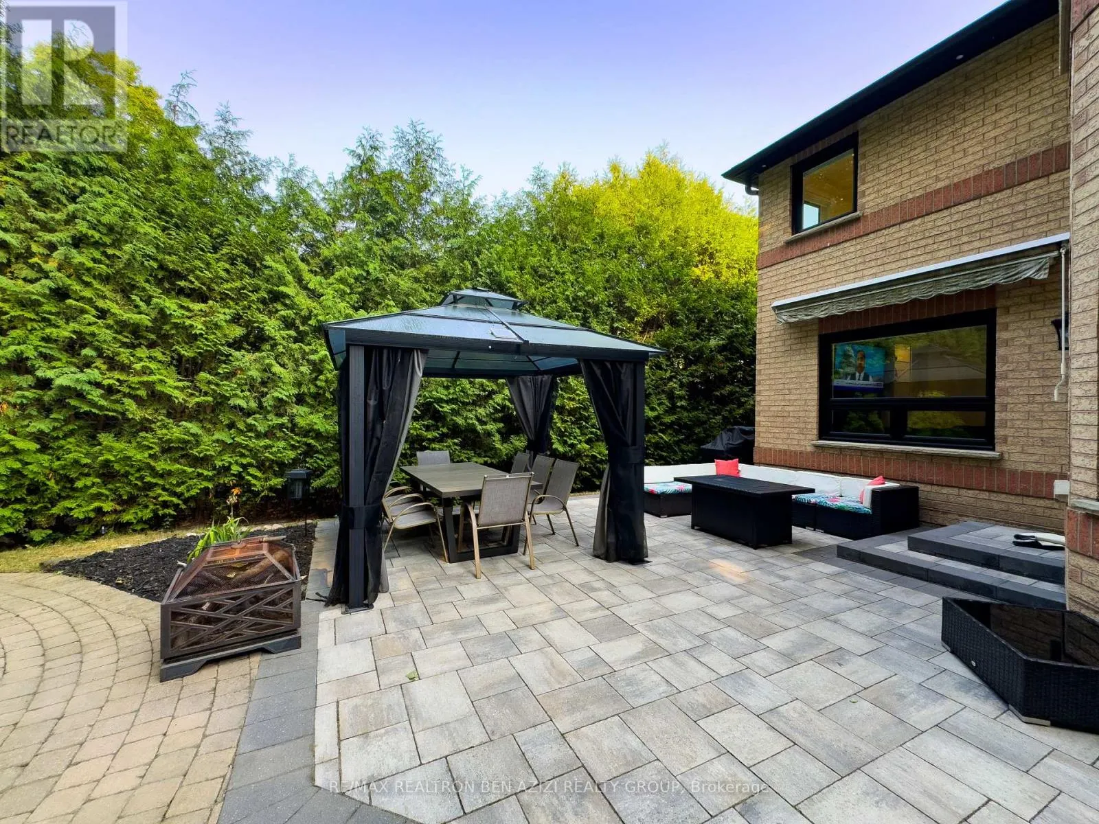 78 CHARING CRESCENT