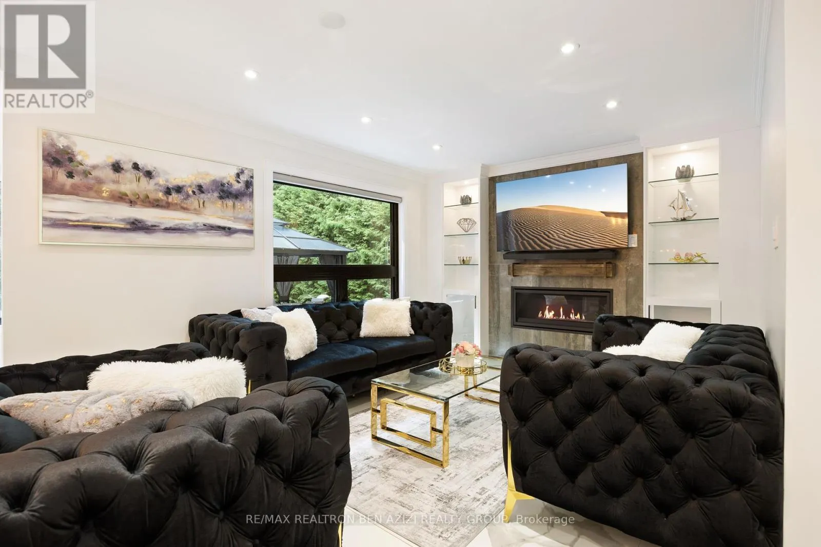78 CHARING CRESCENT