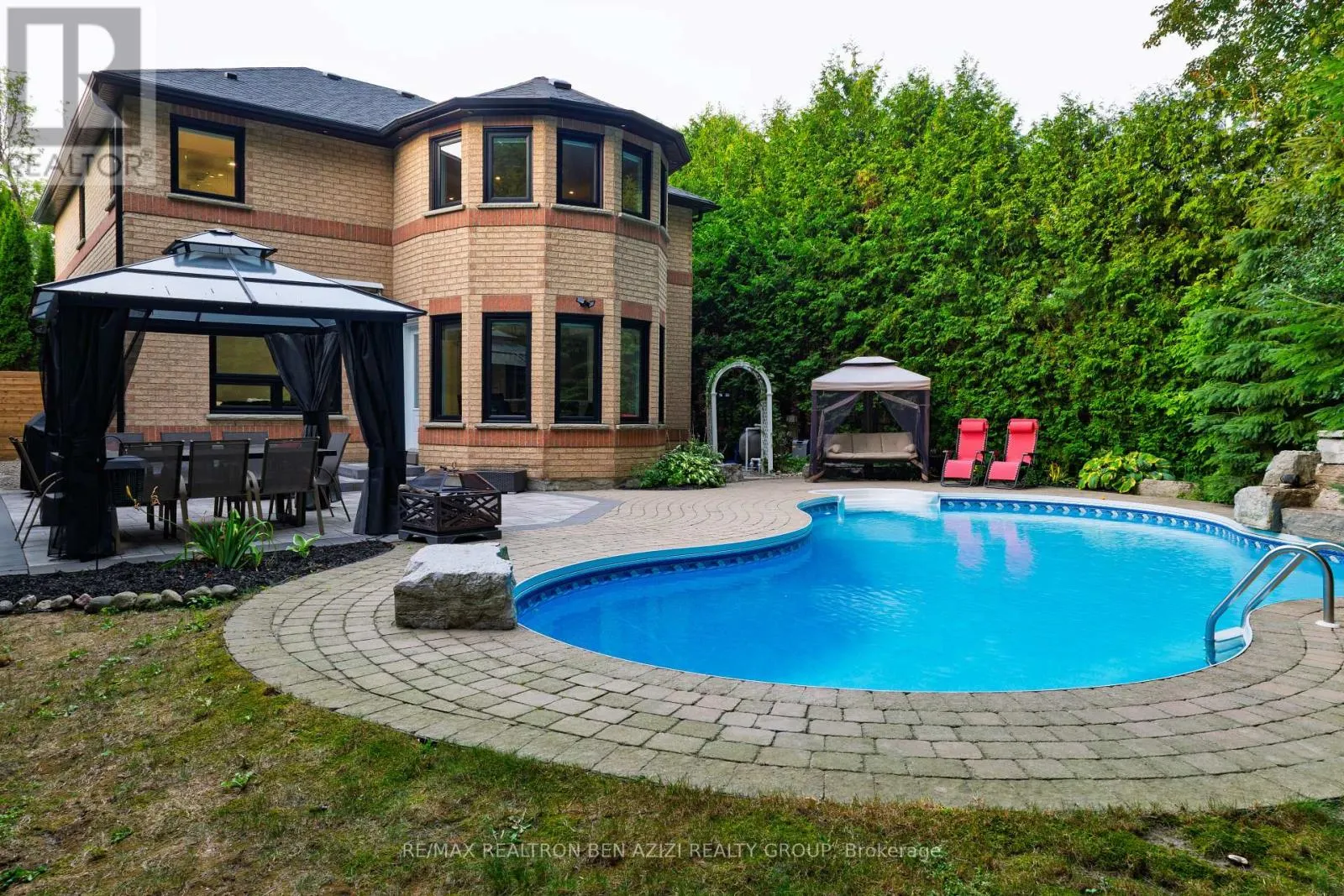 78 CHARING CRESCENT