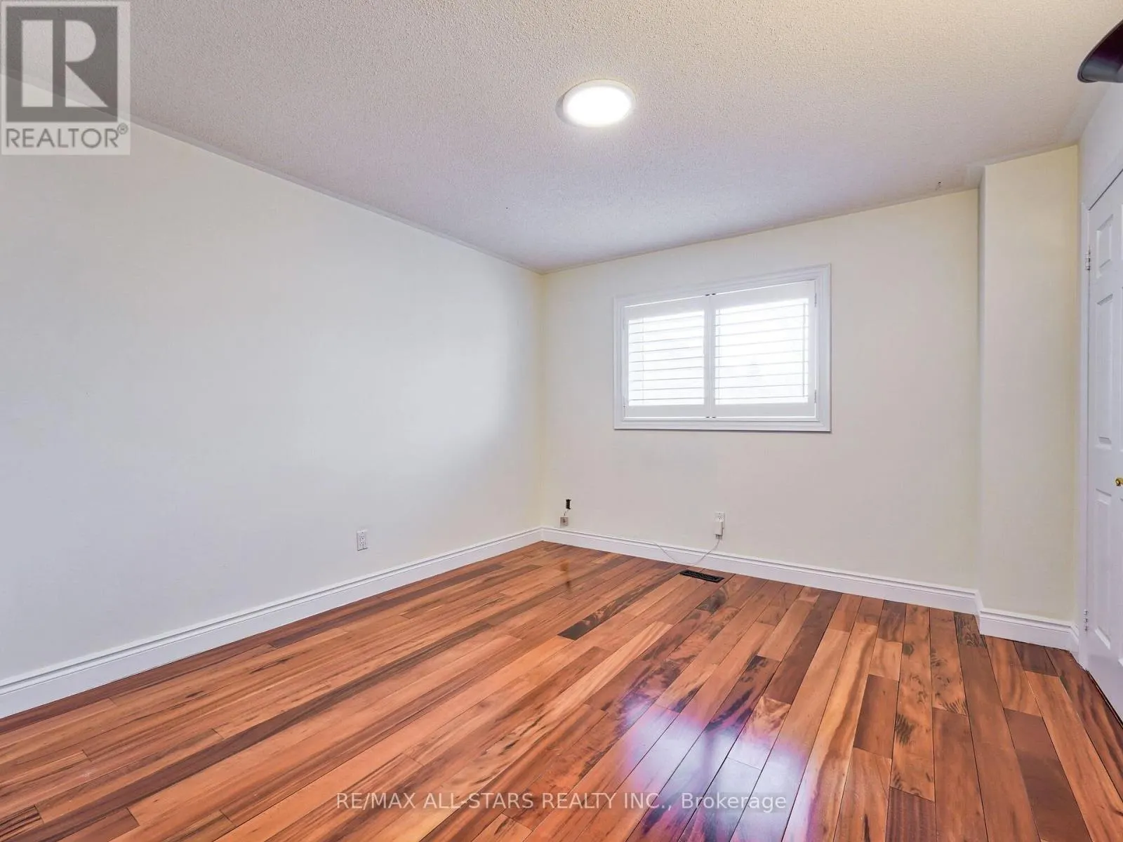 2227 RODICK ROAD