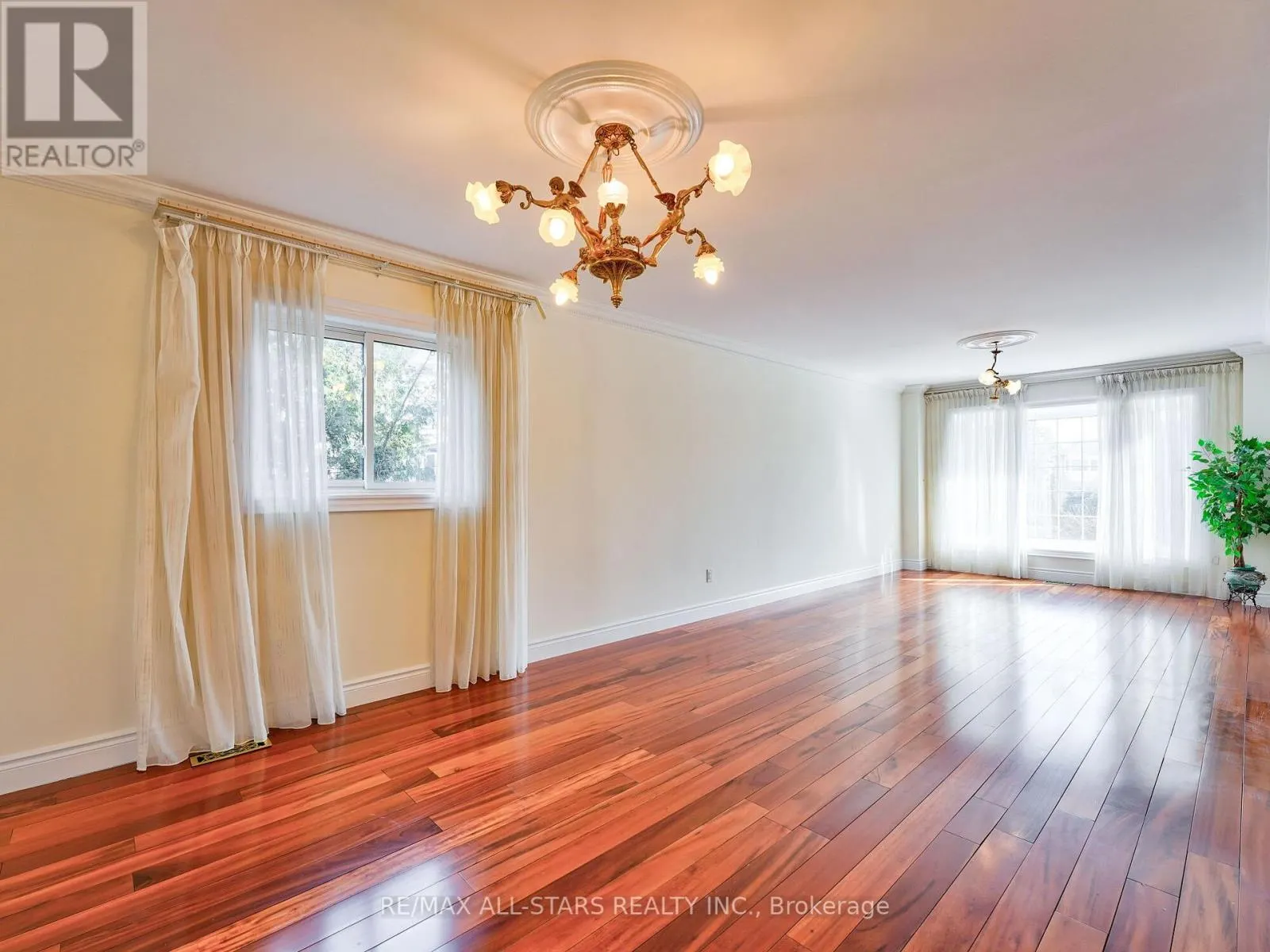 2227 RODICK ROAD