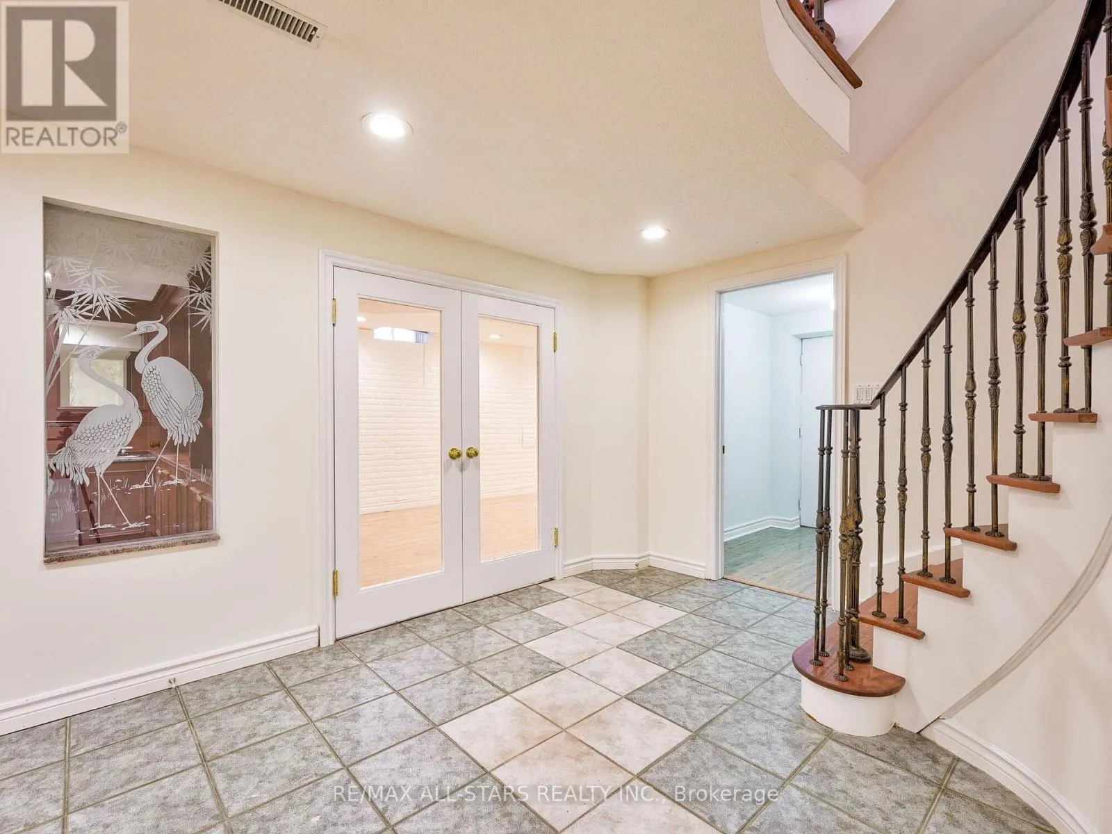 2227 RODICK ROAD