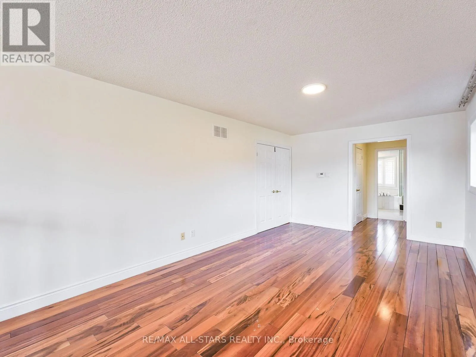 2227 RODICK ROAD