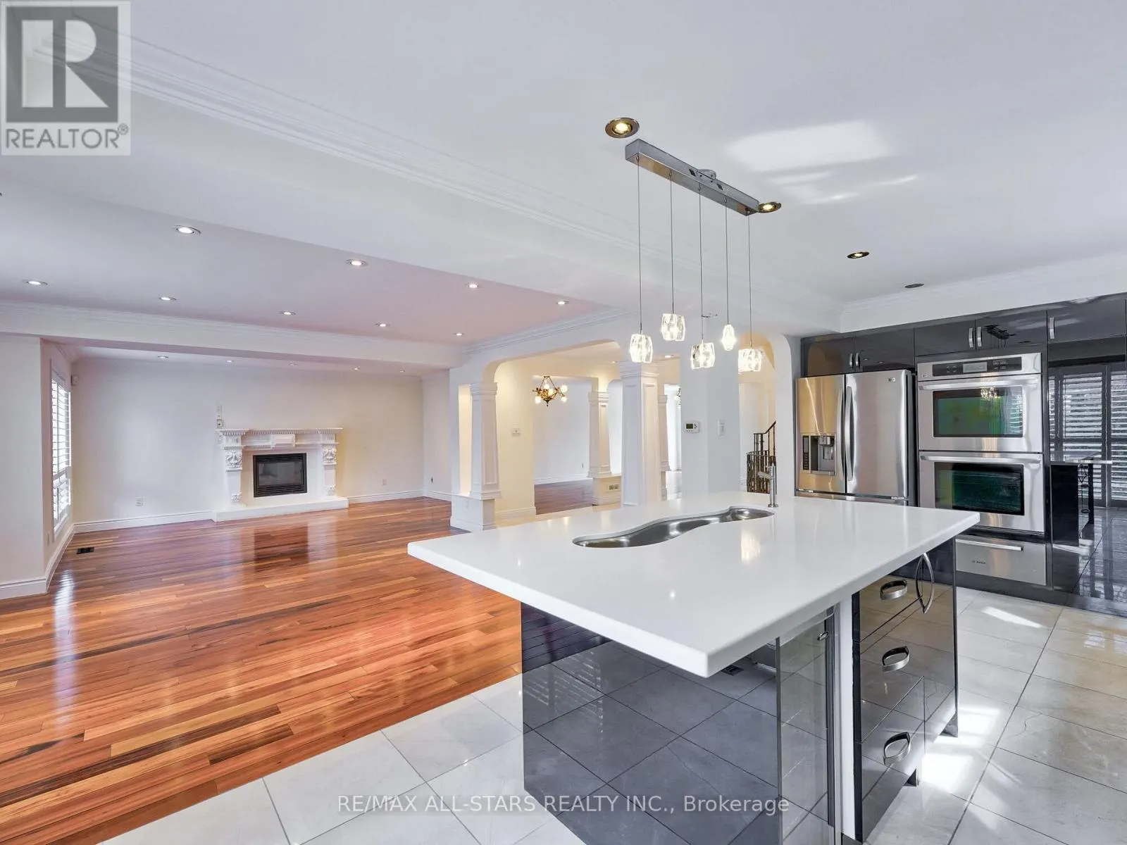 2227 RODICK ROAD