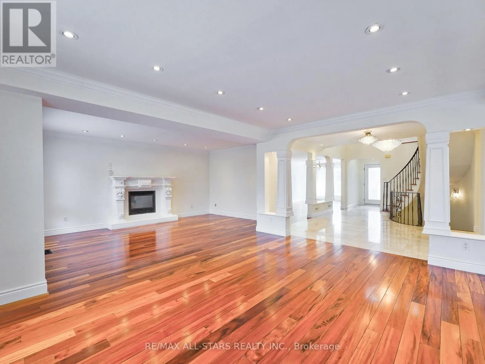 2227 RODICK ROAD