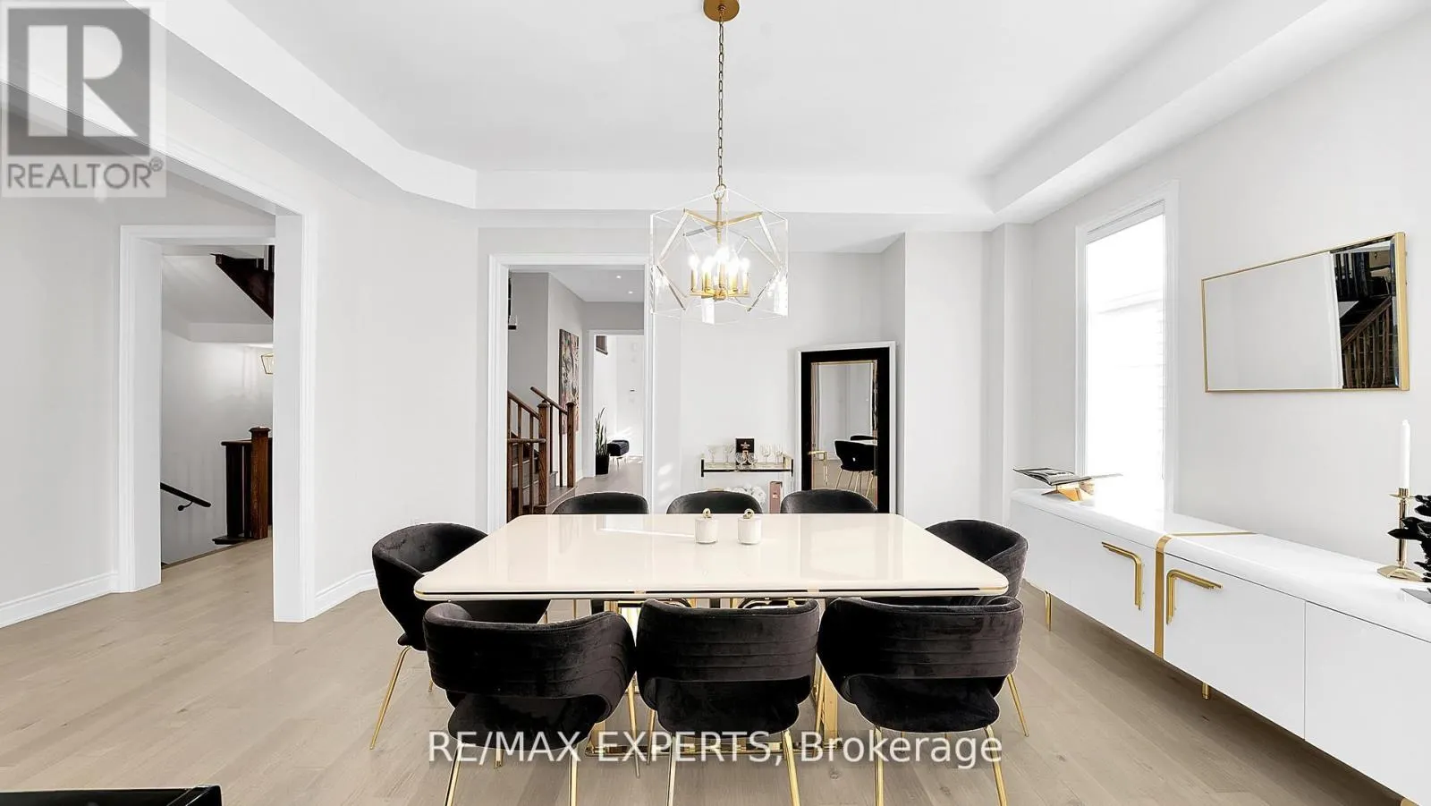 89 ROSSHAVEN CRESCENT