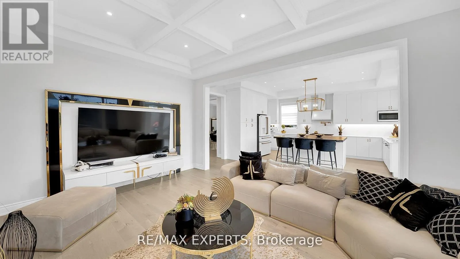 89 ROSSHAVEN CRESCENT