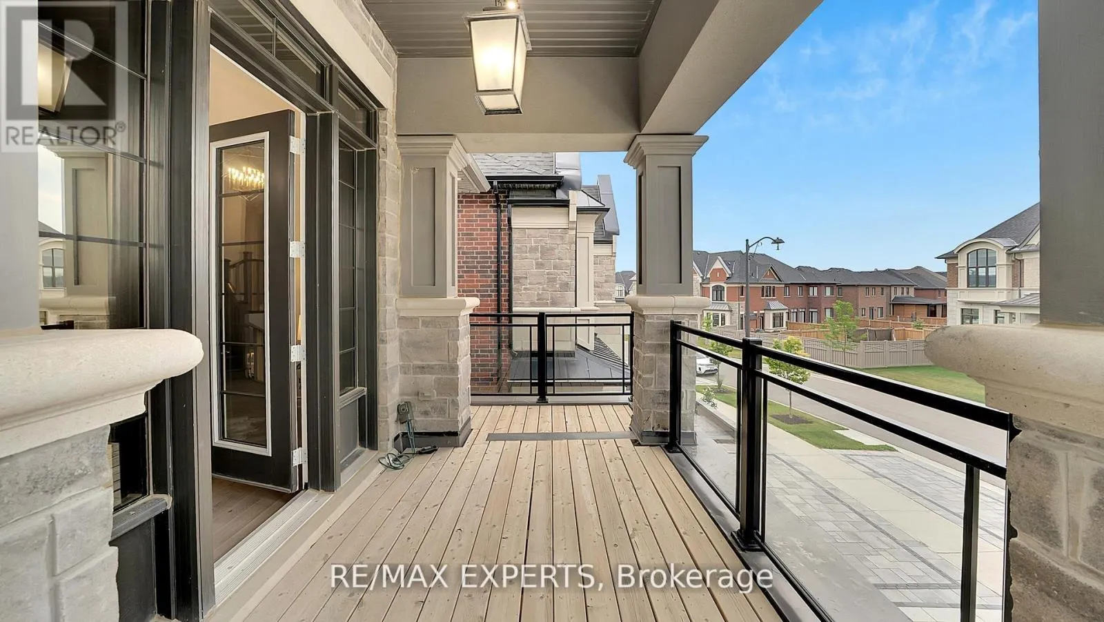 89 ROSSHAVEN CRESCENT