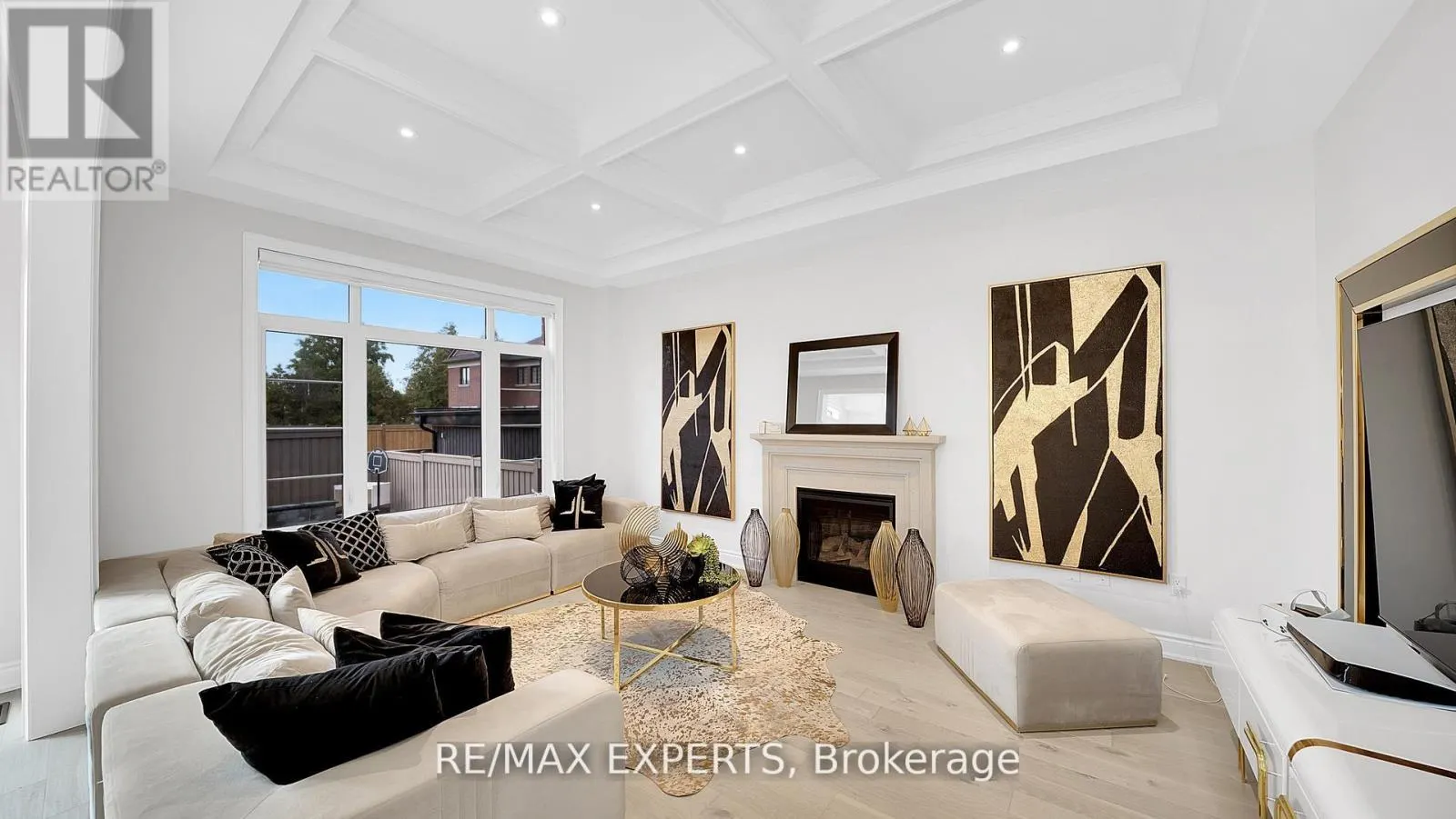 89 ROSSHAVEN CRESCENT