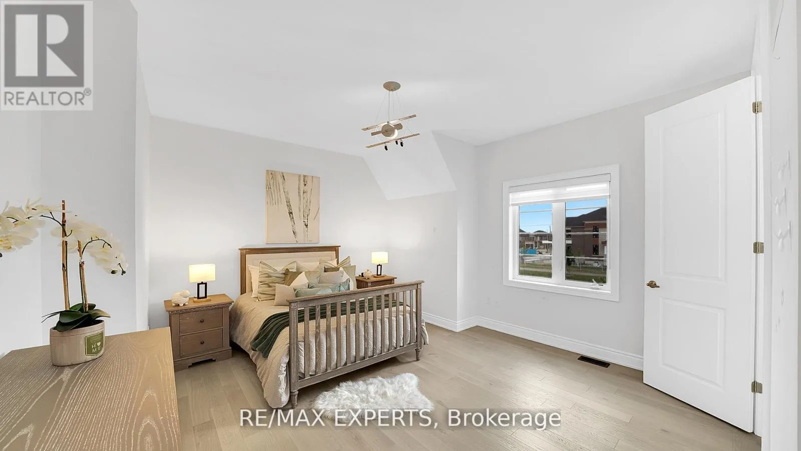 89 ROSSHAVEN CRESCENT