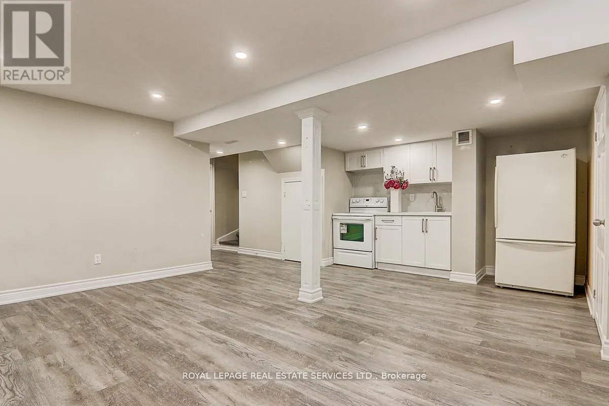 17 VENTURE AVENUE