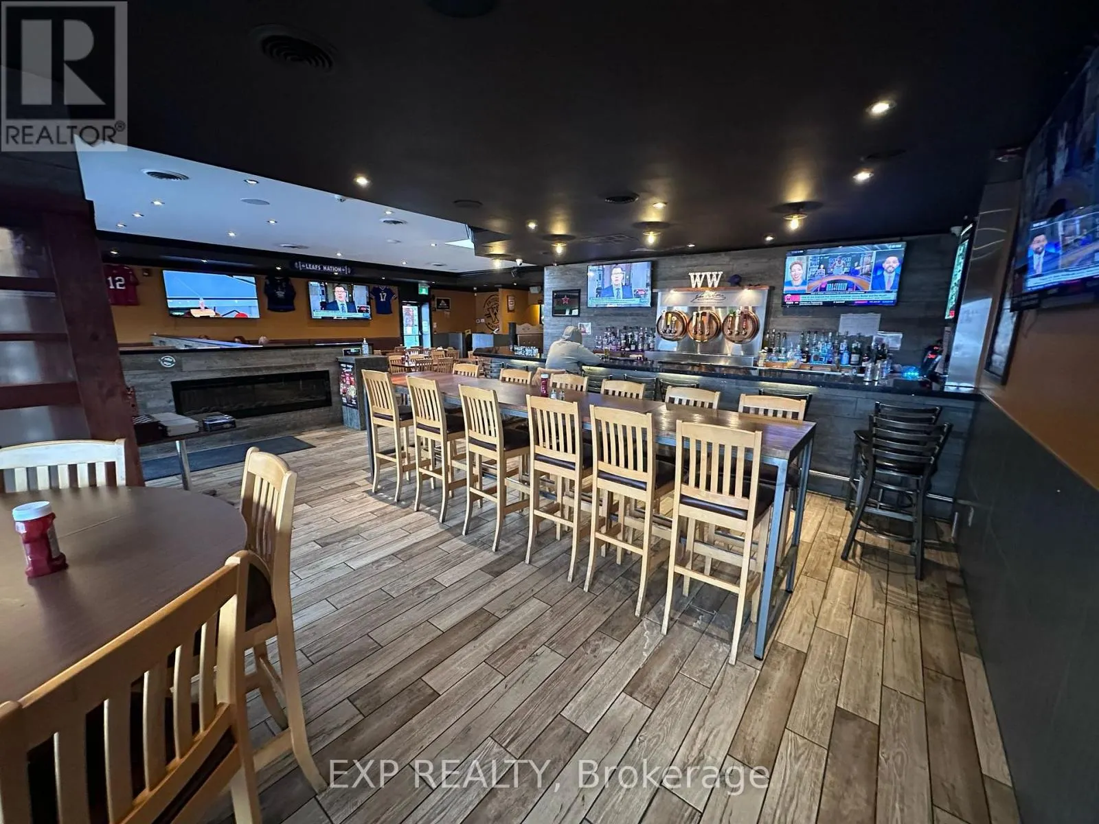 111 - 9580 YONGE STREET