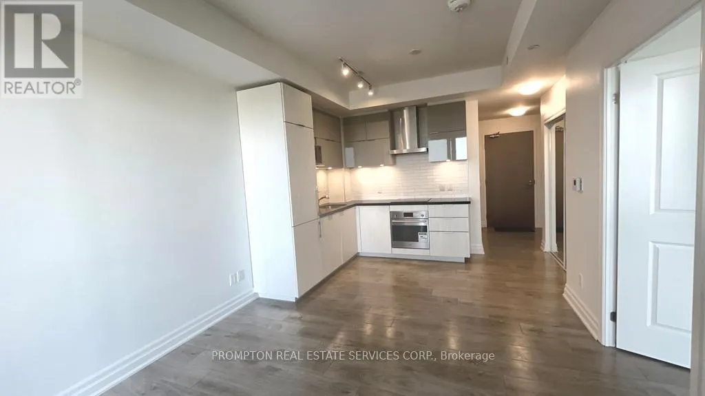 807 - 8 ROUGE VALLEY DRIVE W