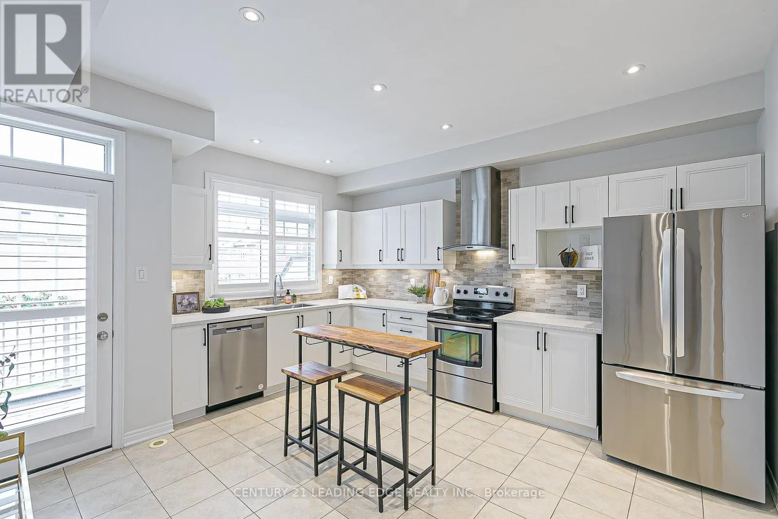 319 DELRAY DRIVE