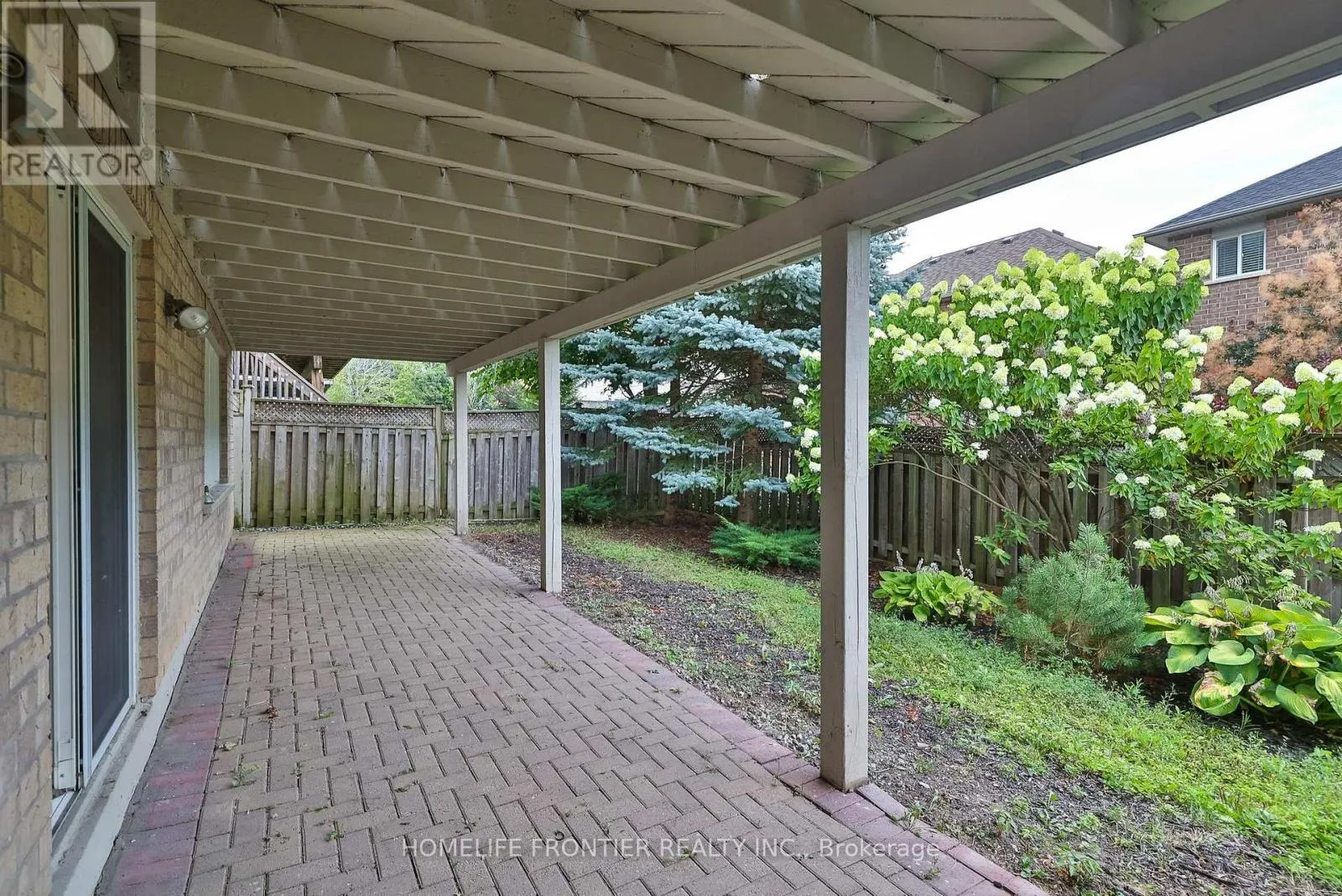 110 RED RIVER CRESCENT