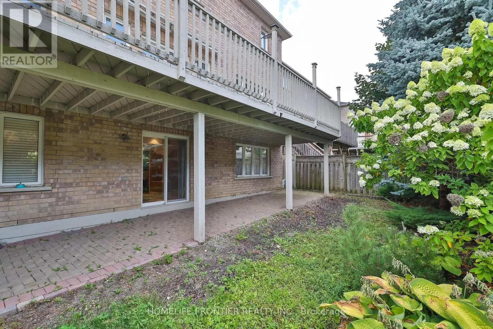 110 RED RIVER CRESCENT