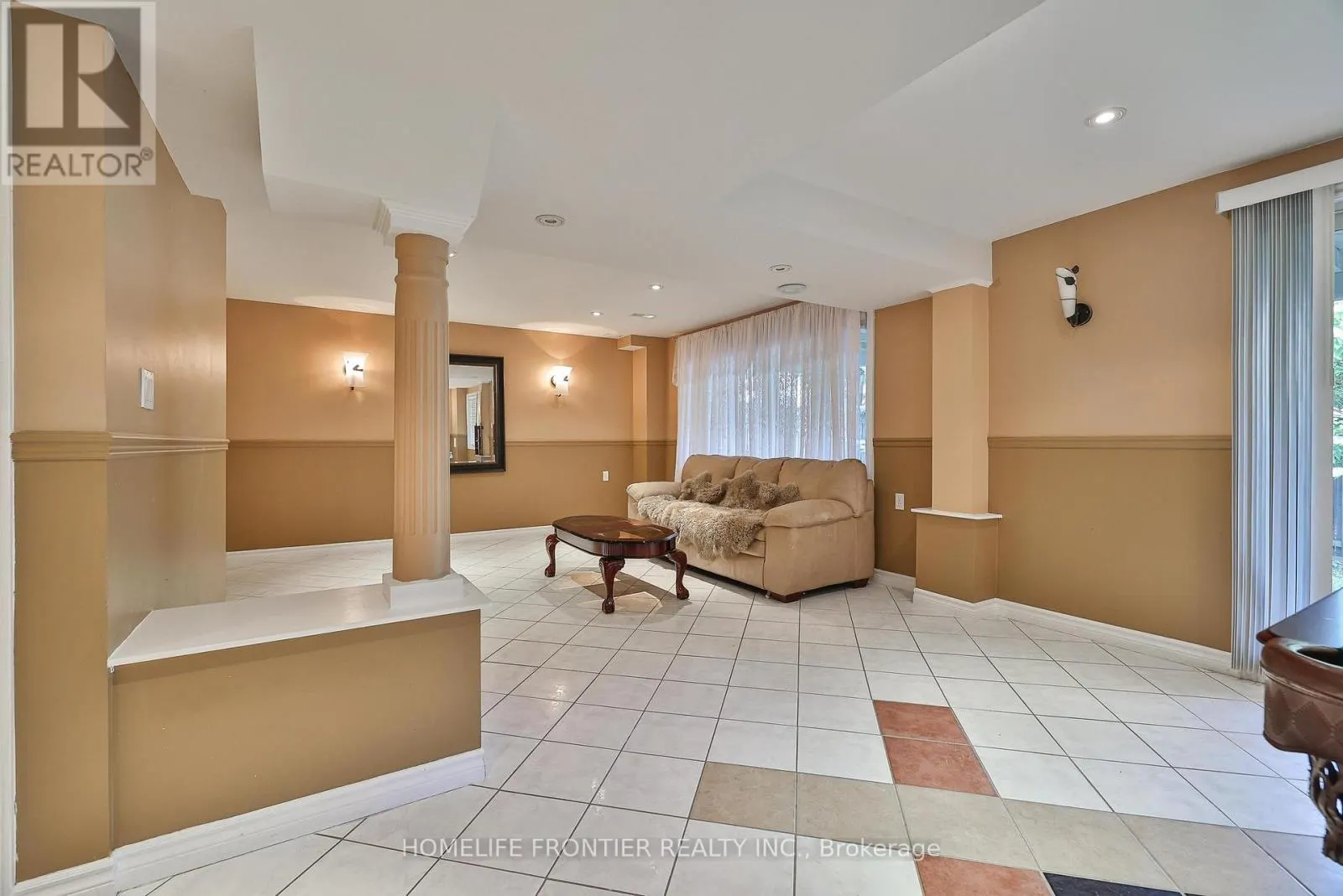 110 RED RIVER CRESCENT