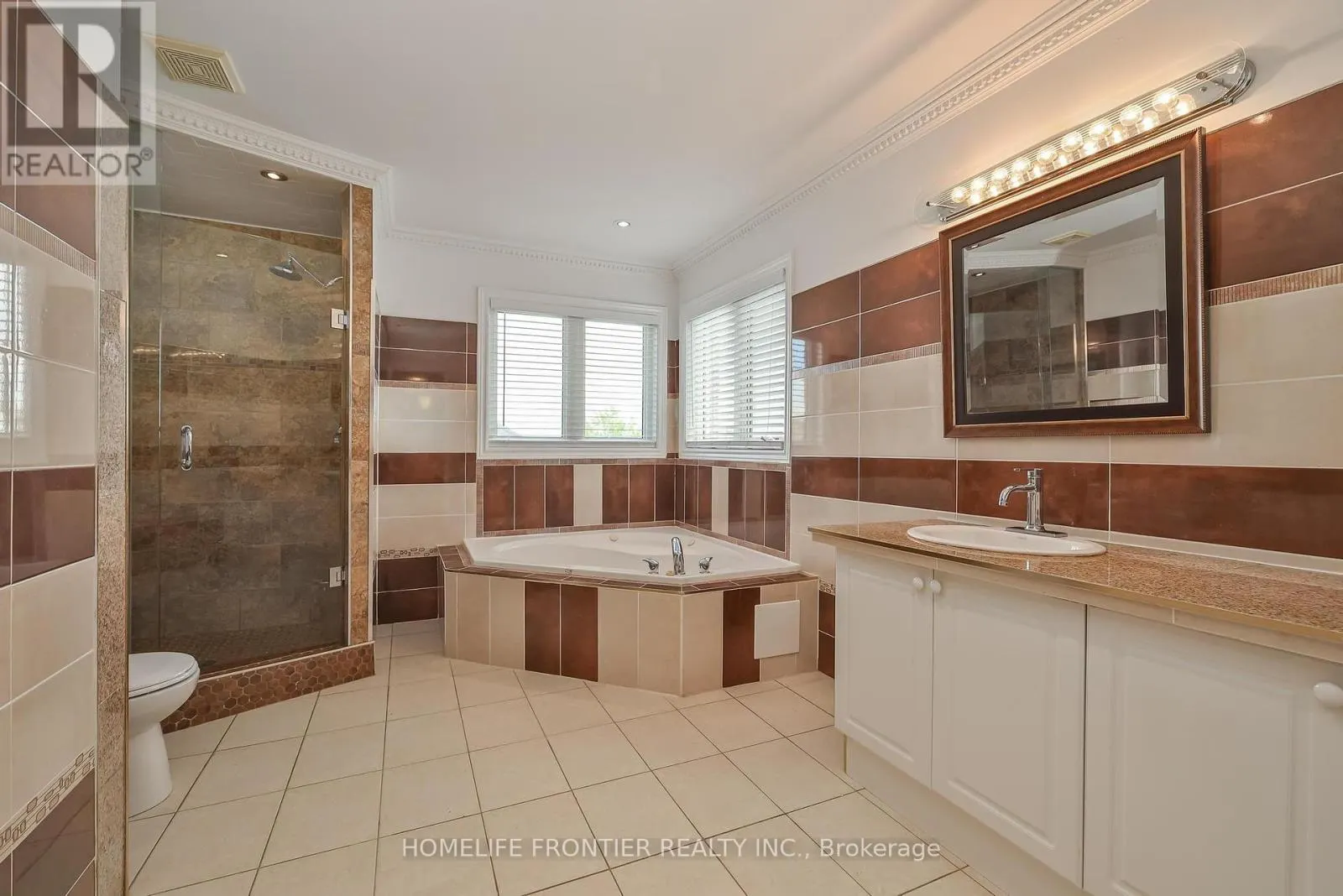 110 RED RIVER CRESCENT