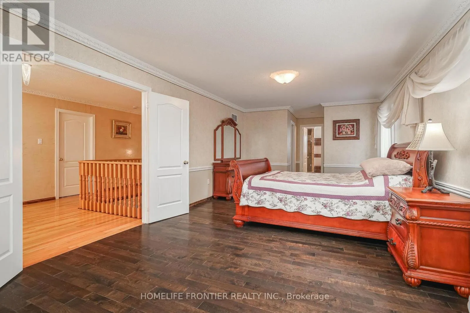 110 RED RIVER CRESCENT