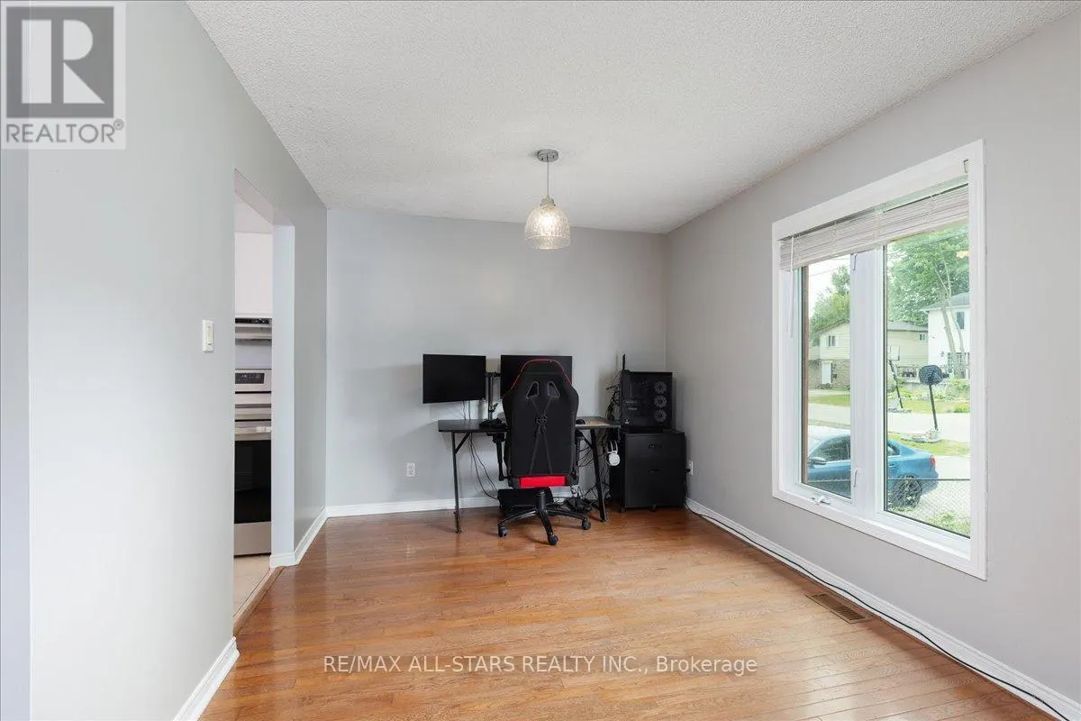 166 SILAS BOULEVARD