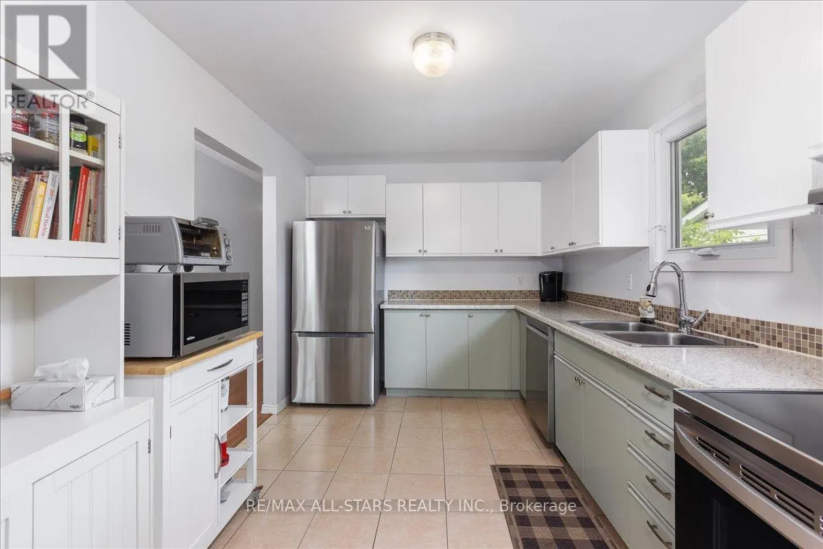 166 SILAS BOULEVARD
