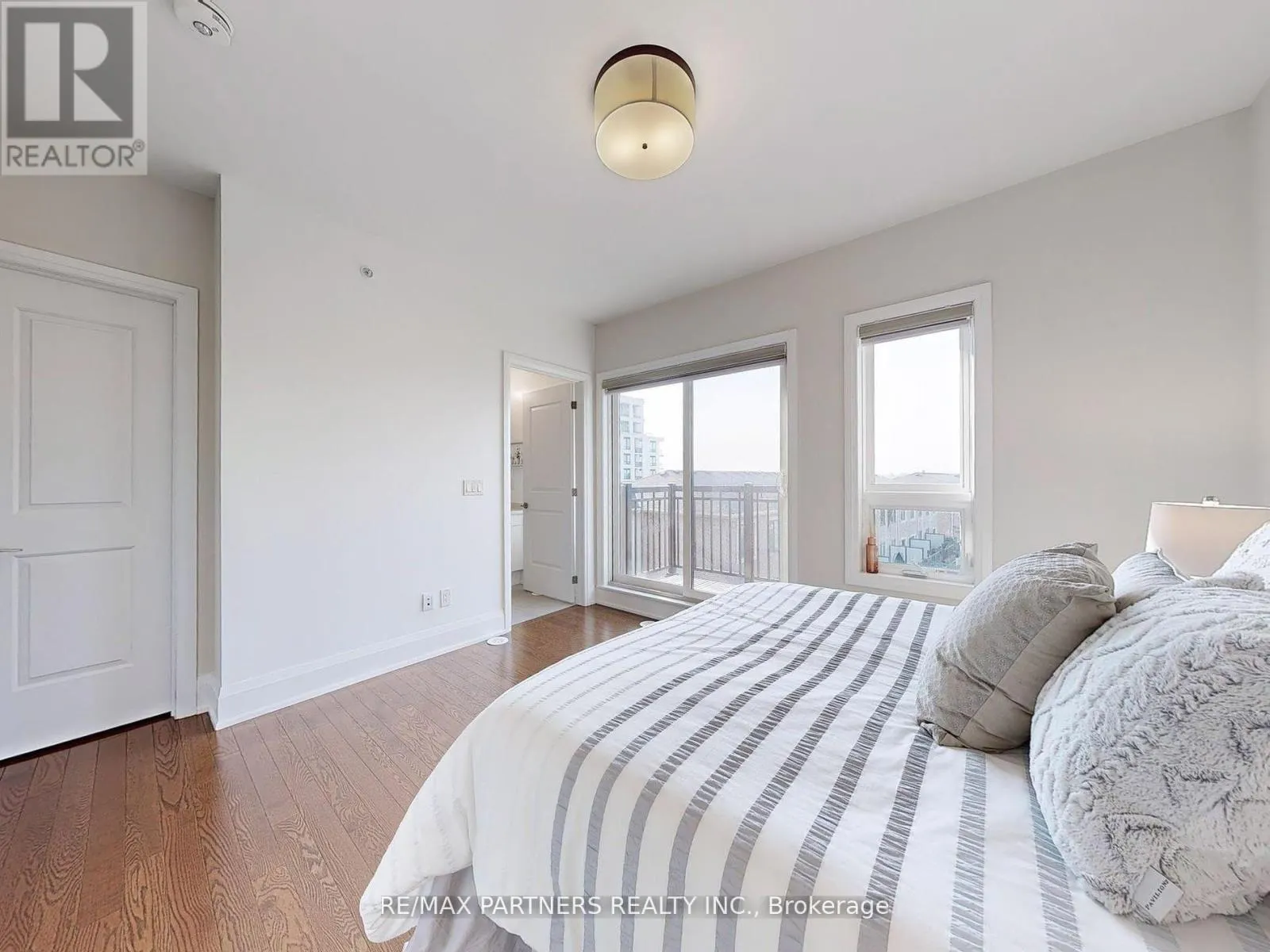4006 HIGHWAY 7 E