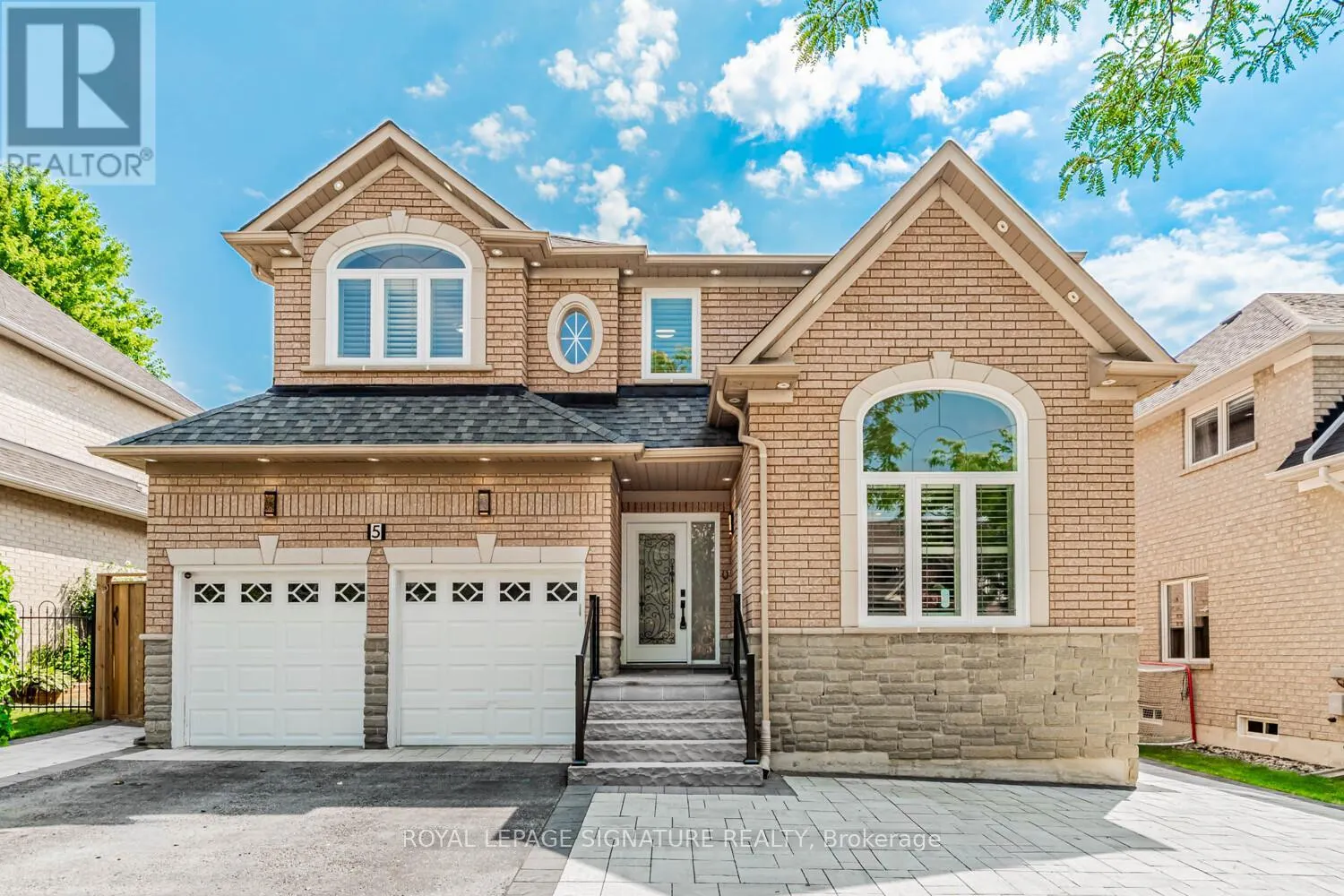 5 SANDCHERRY AVENUE