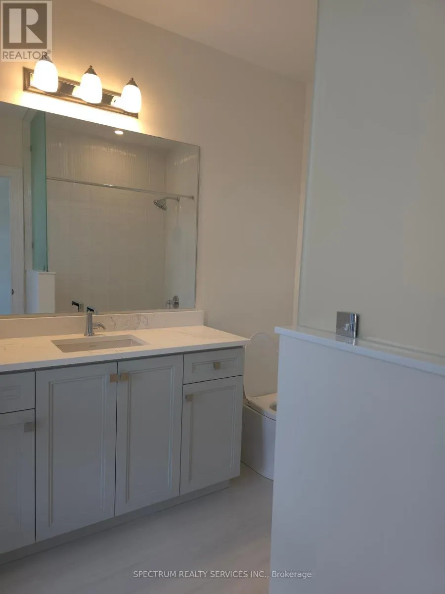 10 ADARIO CRESCENT