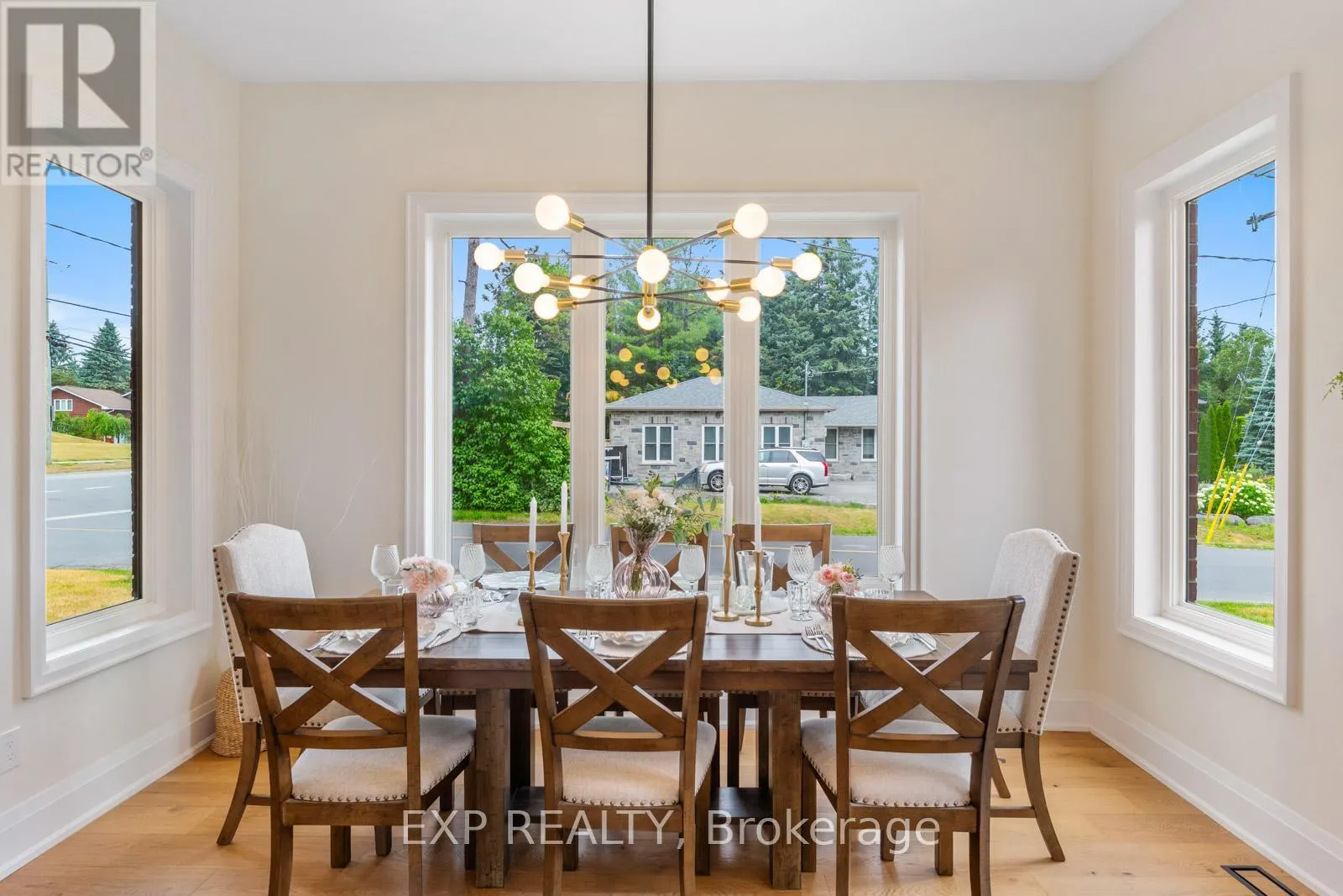 271 MAIN STREET N