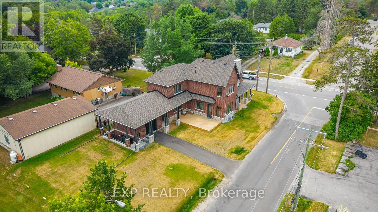 271 MAIN STREET N