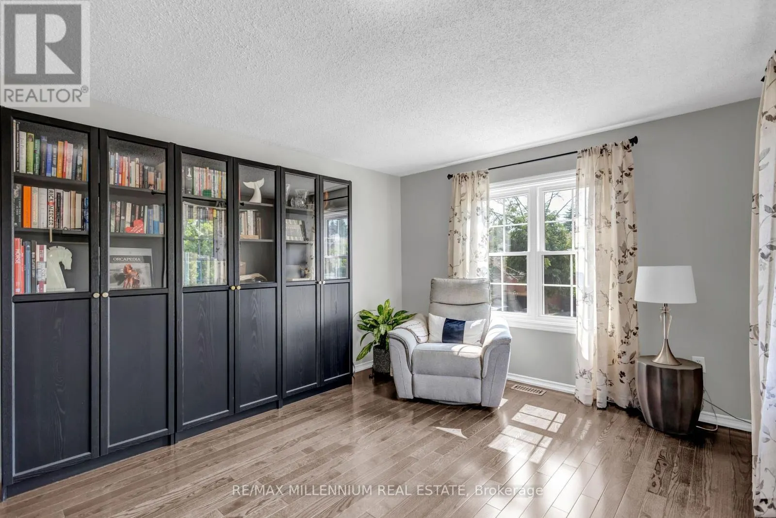 24 - 302 WILKES COURT N