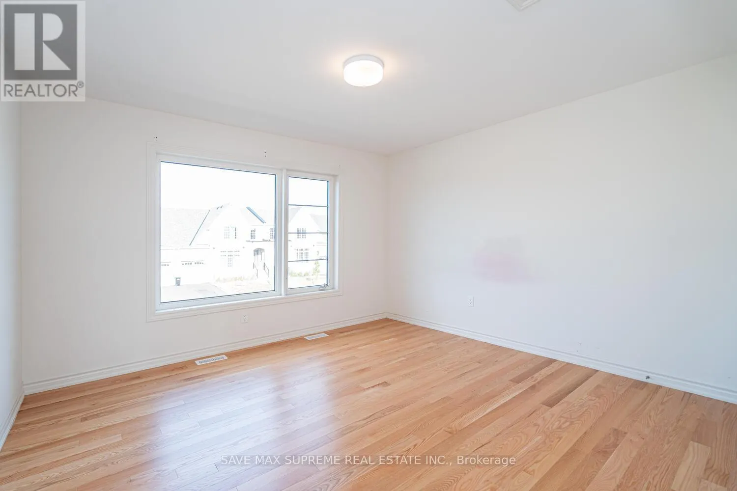5 BAYBERRY DRIVE
