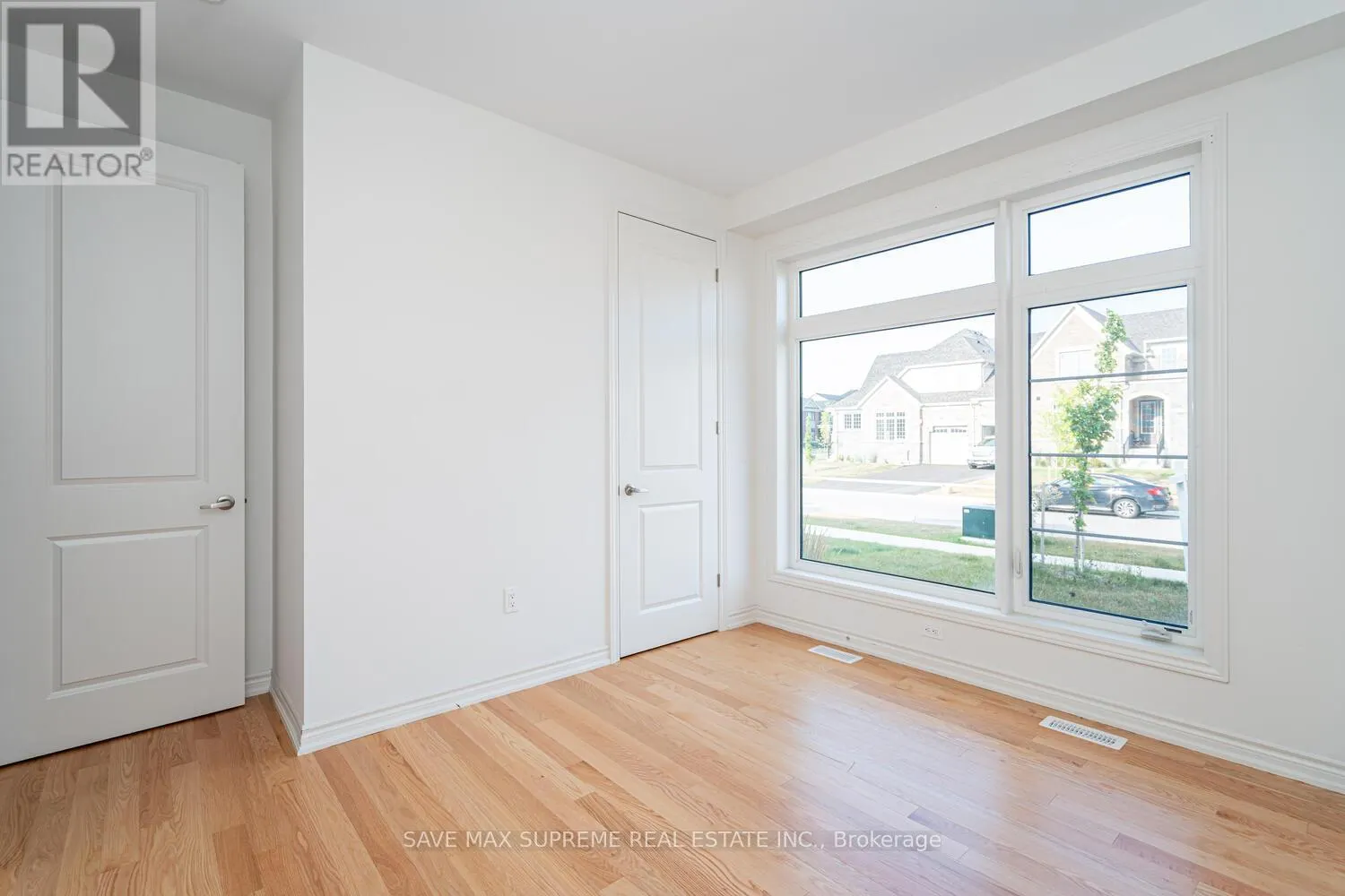 5 BAYBERRY DRIVE