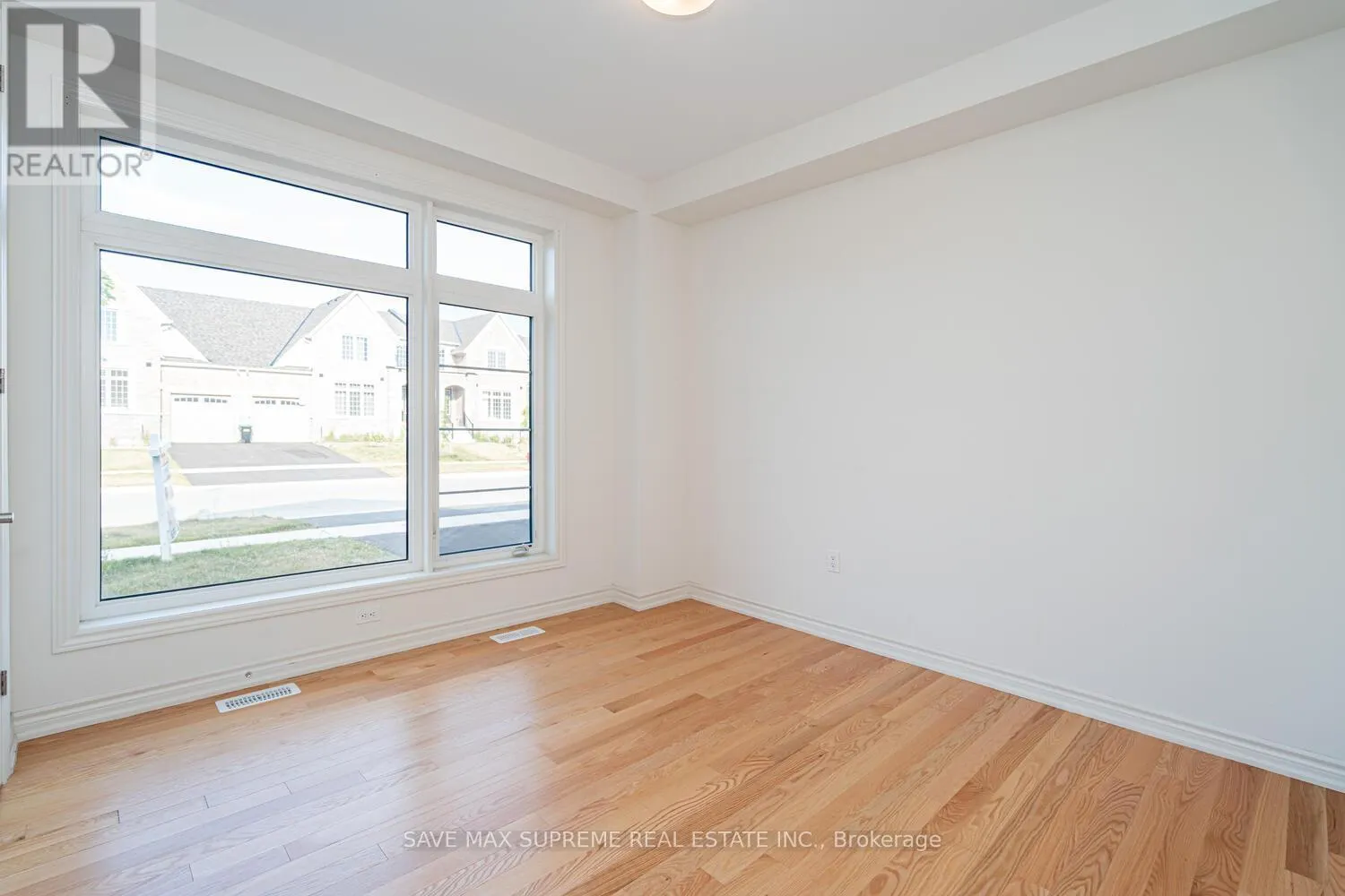 5 BAYBERRY DRIVE