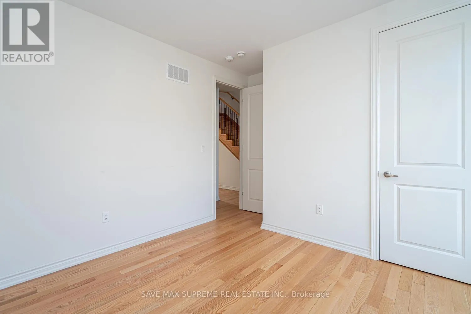 5 BAYBERRY DRIVE