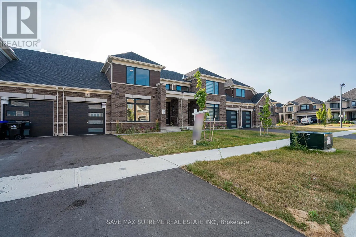 5 BAYBERRY DRIVE