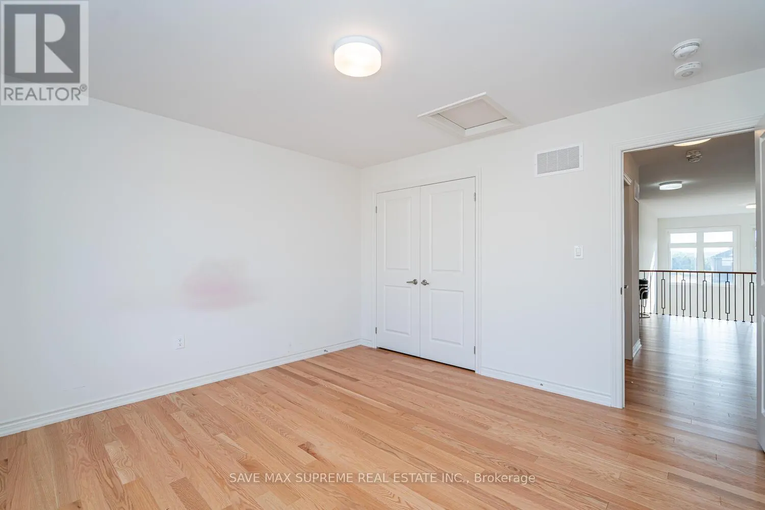 5 BAYBERRY DRIVE