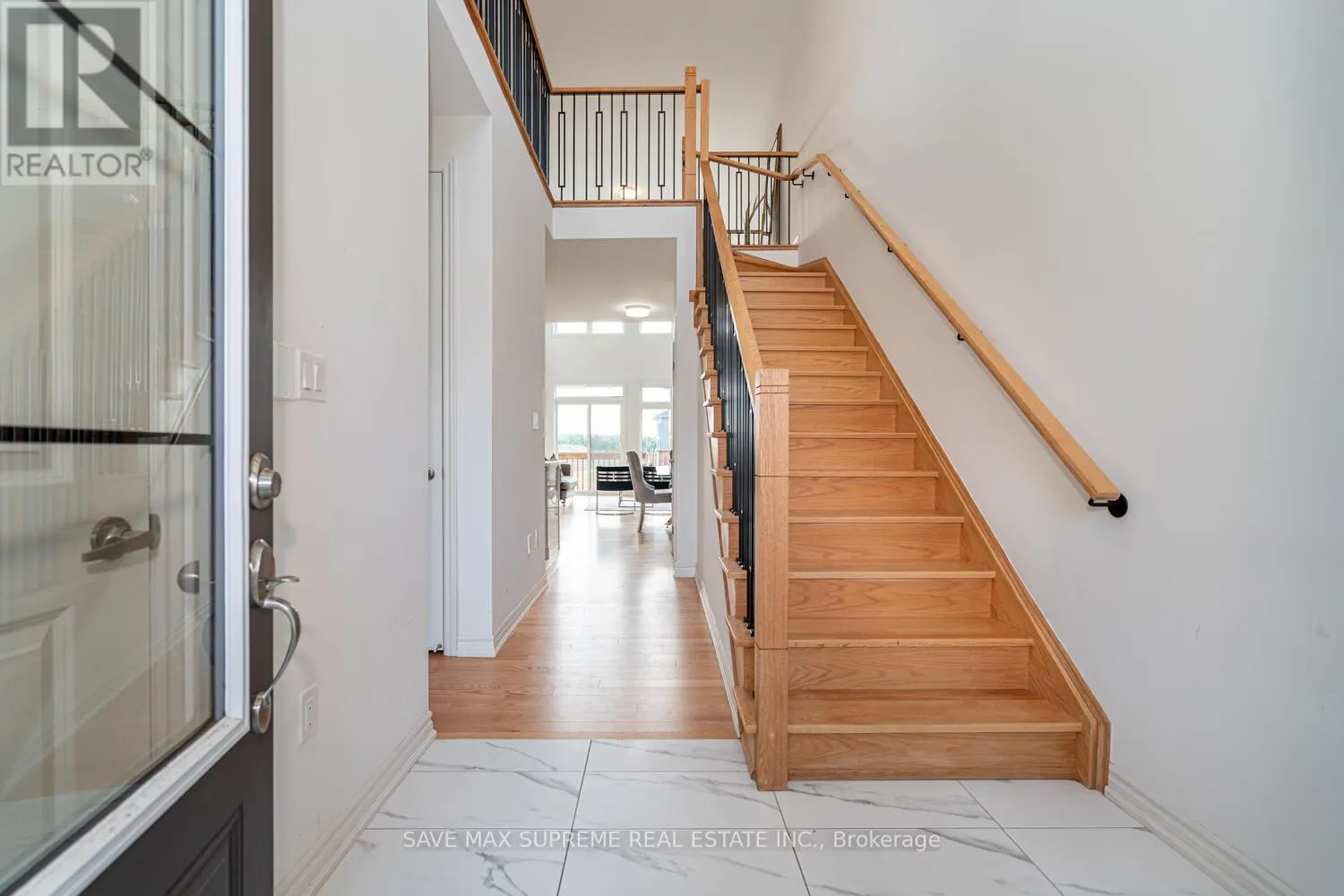 5 BAYBERRY DRIVE