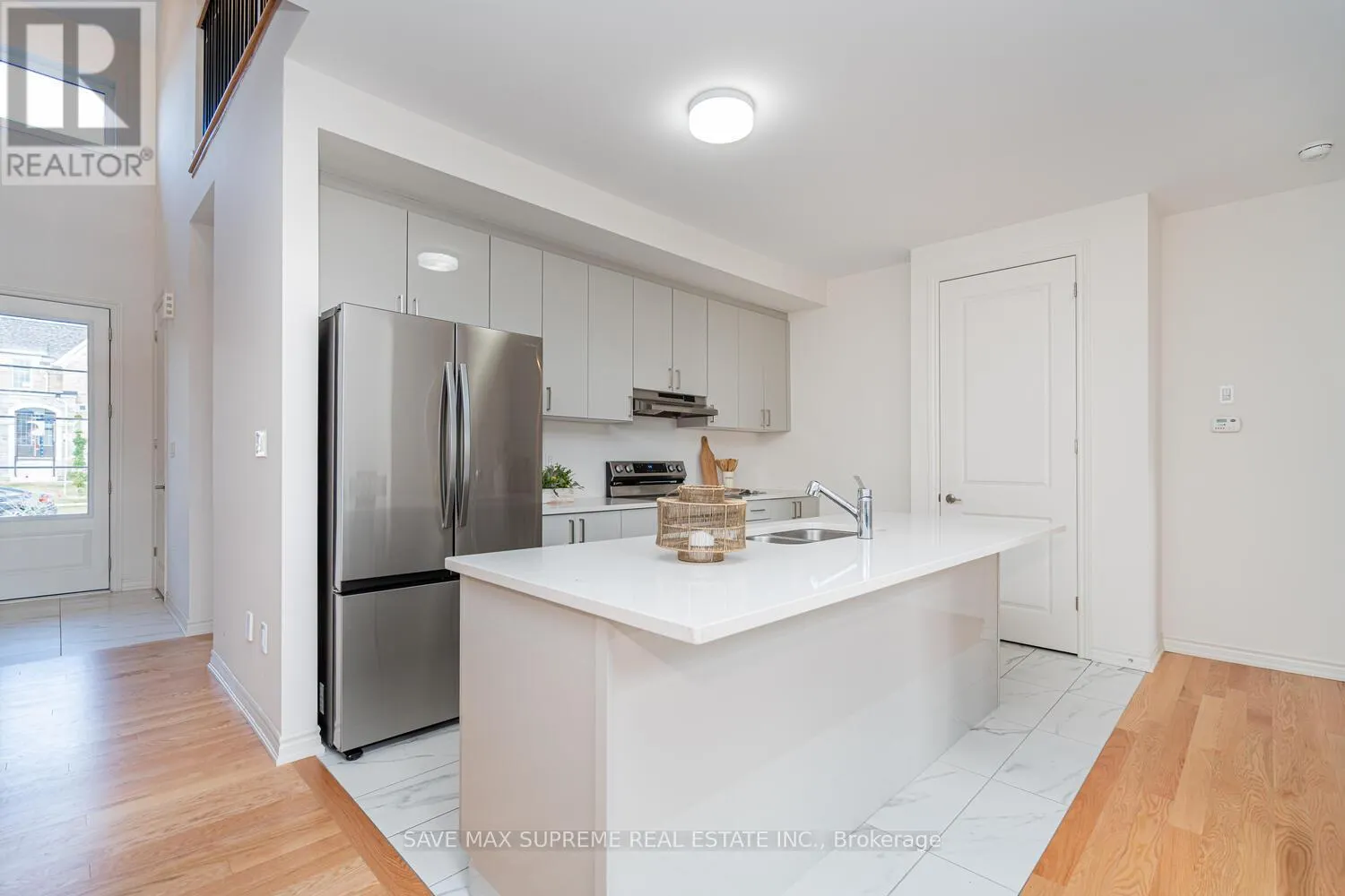 5 BAYBERRY DRIVE